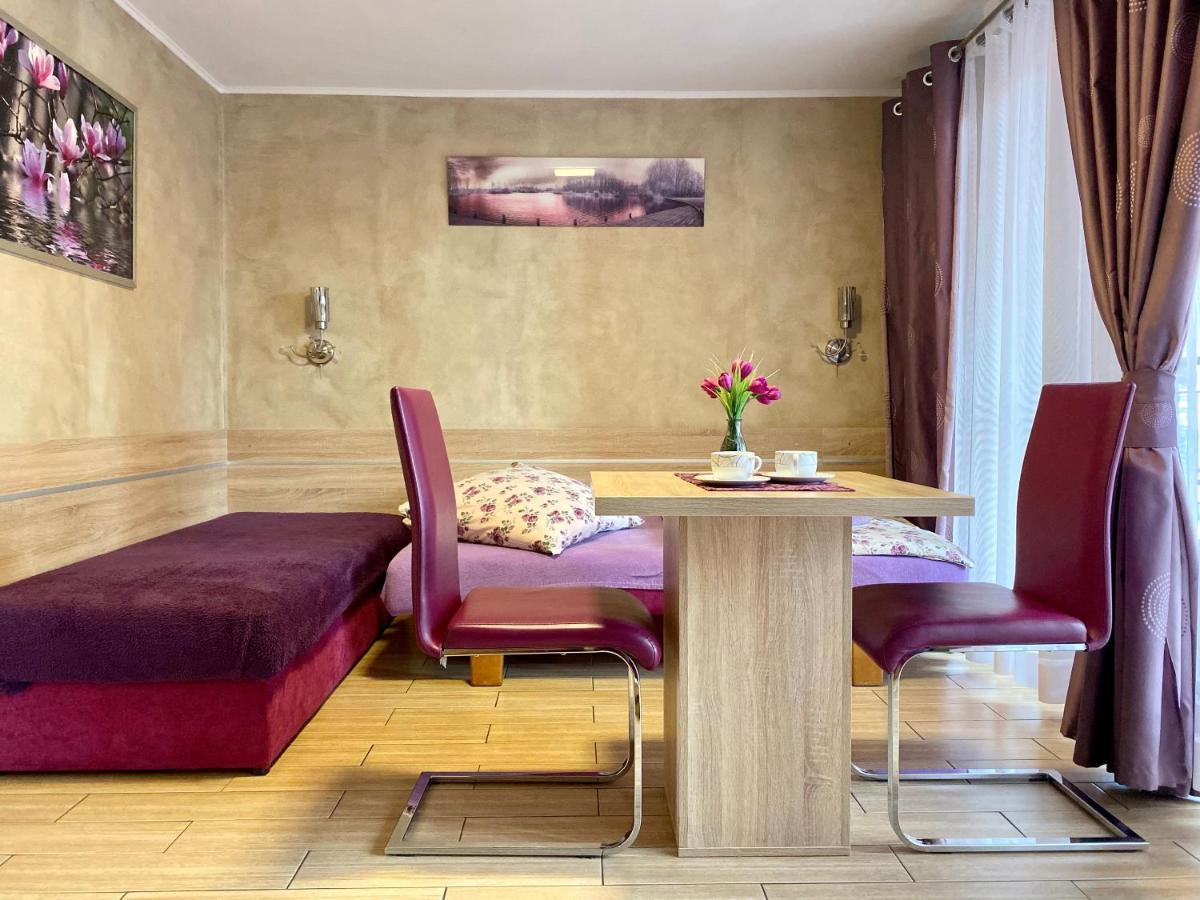 Pokoje Goscinne Gniezno Exterior foto