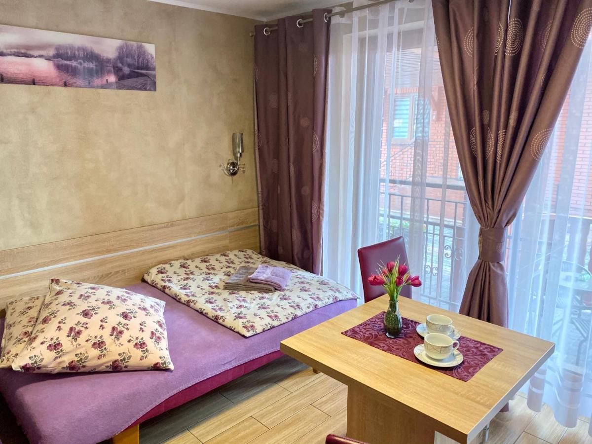 Pokoje Goscinne Gniezno Exterior foto
